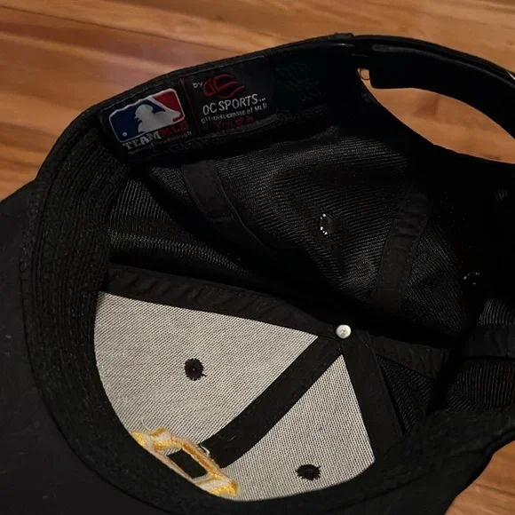 Kids authentic MLB Pittsburgh pirates Velcro strap back - Picture 4 of 4